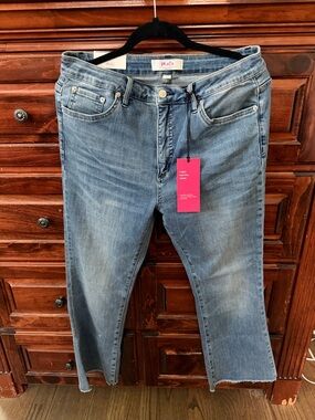 MOCO Boutique Cropped Bootcut Jeans